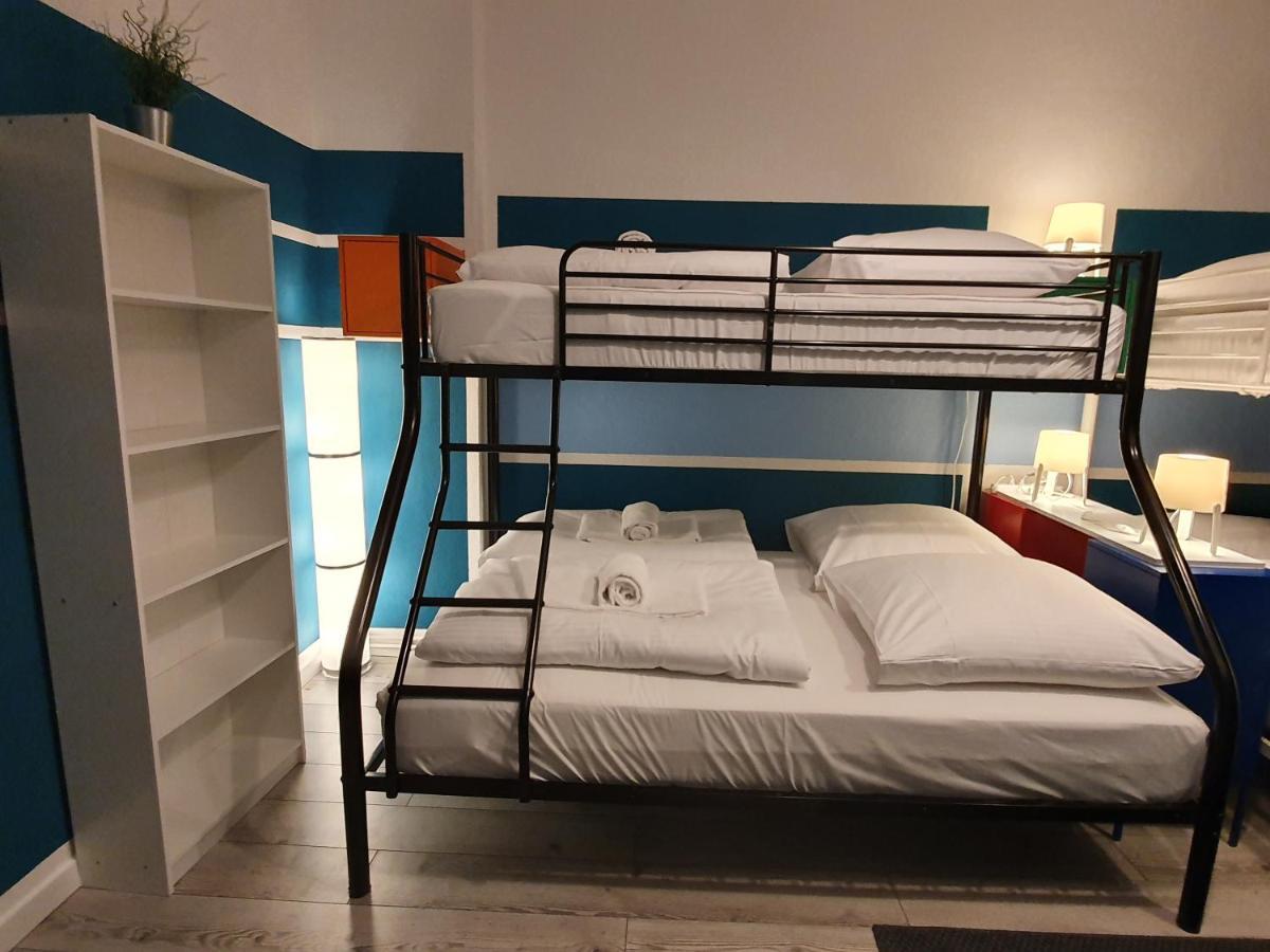 Central Lichtenberger Apartment For 6 People Berlin Kültér fotó