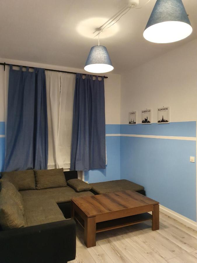 Central Lichtenberger Apartment For 6 People Berlin Kültér fotó