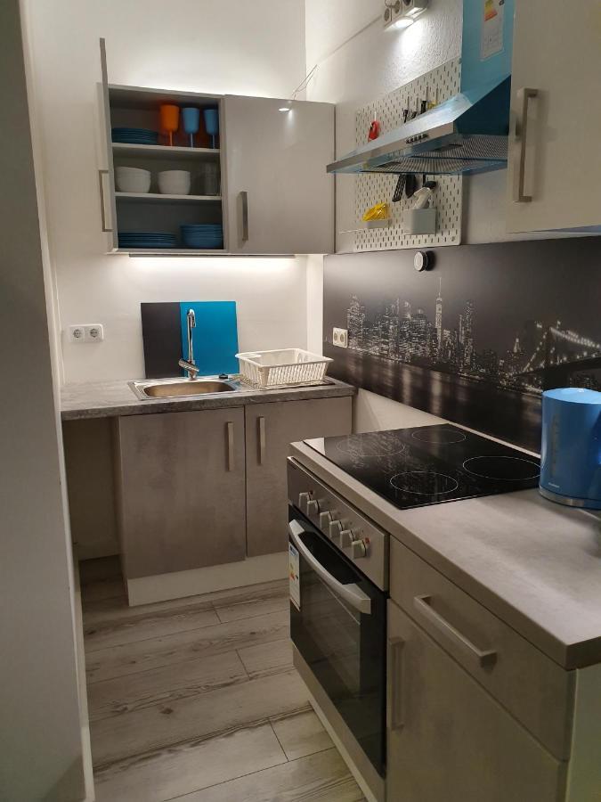 Central Lichtenberger Apartment For 6 People Berlin Kültér fotó